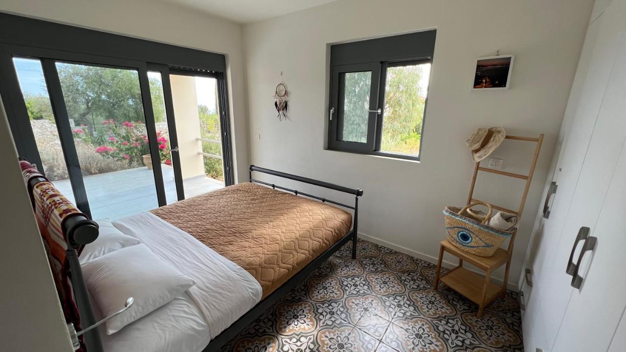 Luxurious Villa At A Unique Spot Agios Nikolaos  Exteriör bild