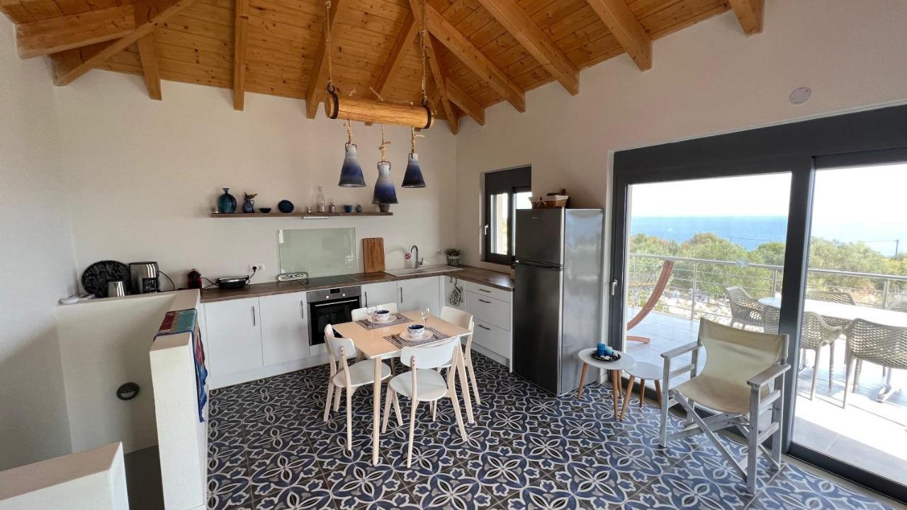 Luxurious Villa At A Unique Spot Agios Nikolaos  Exteriör bild