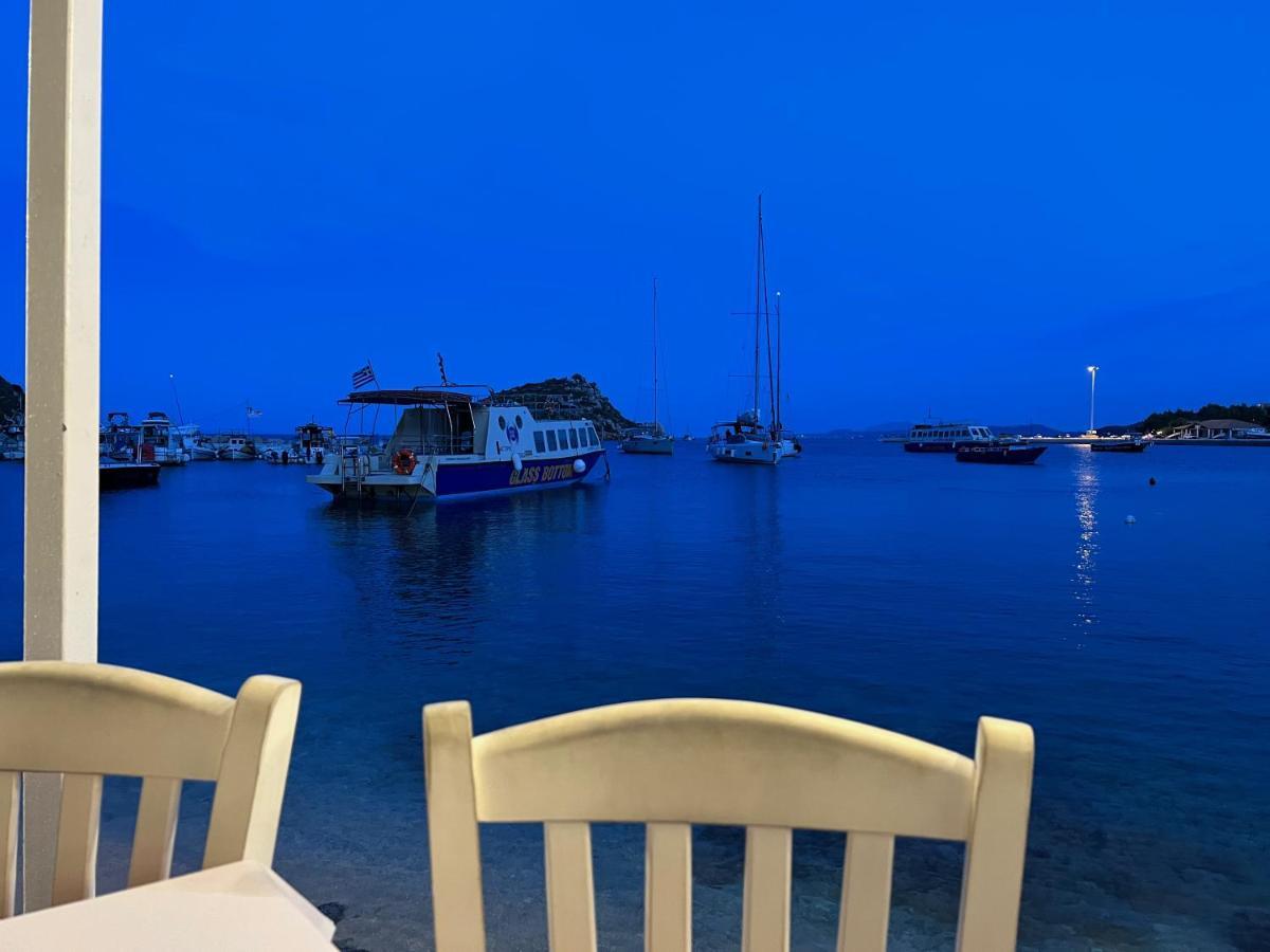 Luxurious Villa At A Unique Spot Agios Nikolaos  Exteriör bild