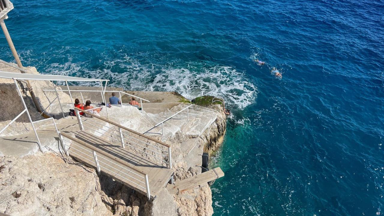 Luxurious Villa At A Unique Spot Agios Nikolaos  Exteriör bild